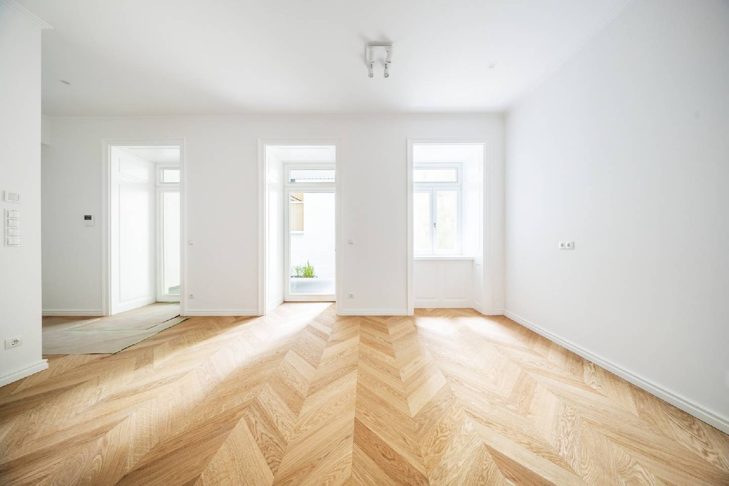 Ground floor apartment with garden and terrace