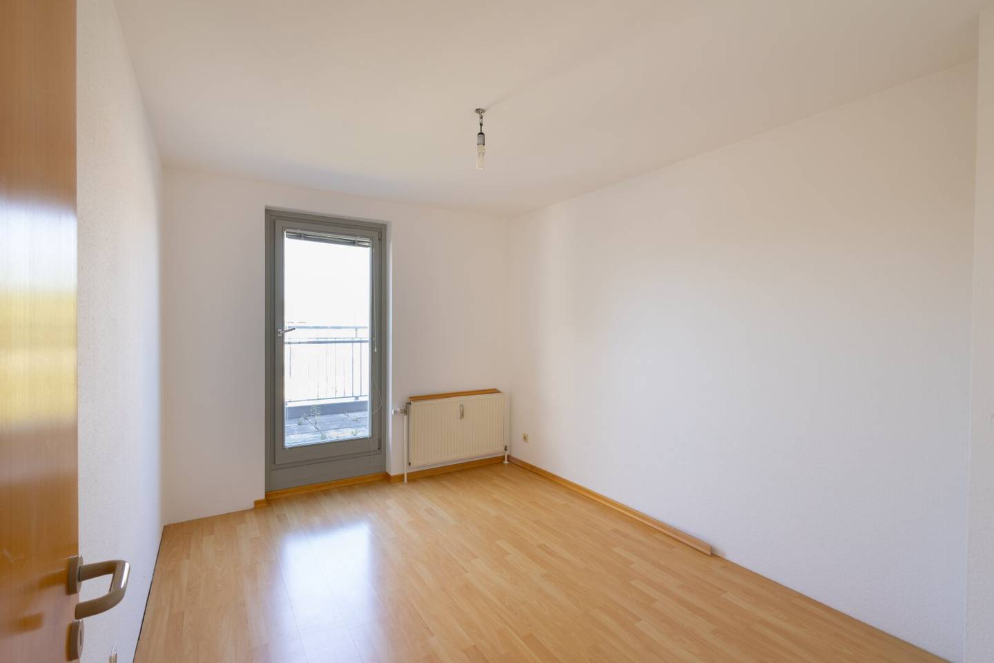 3-Zimmer-Dachgeschosswohnung mit Lift und Rundum-Terrasse inkl. Tiefgaragenplatz