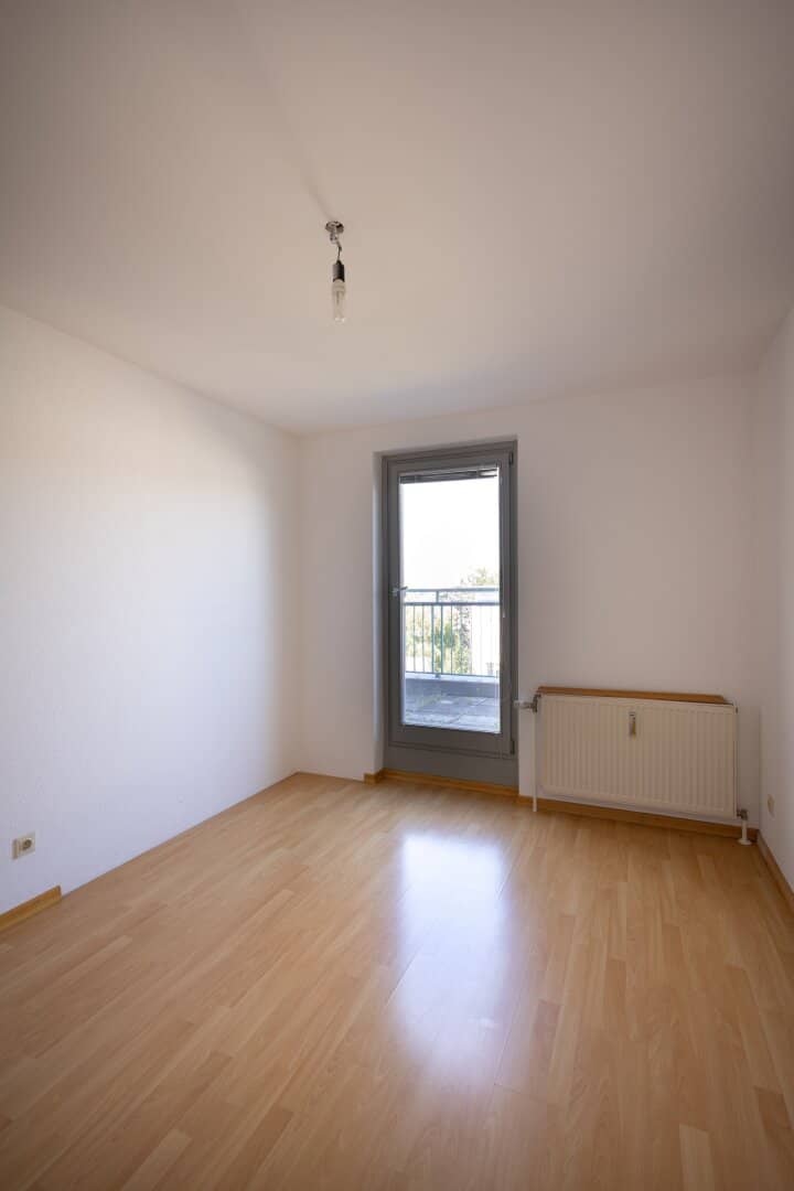 3-Zimmer-Dachgeschosswohnung mit Lift und Rundum-Terrasse inkl. Tiefgaragenplatz