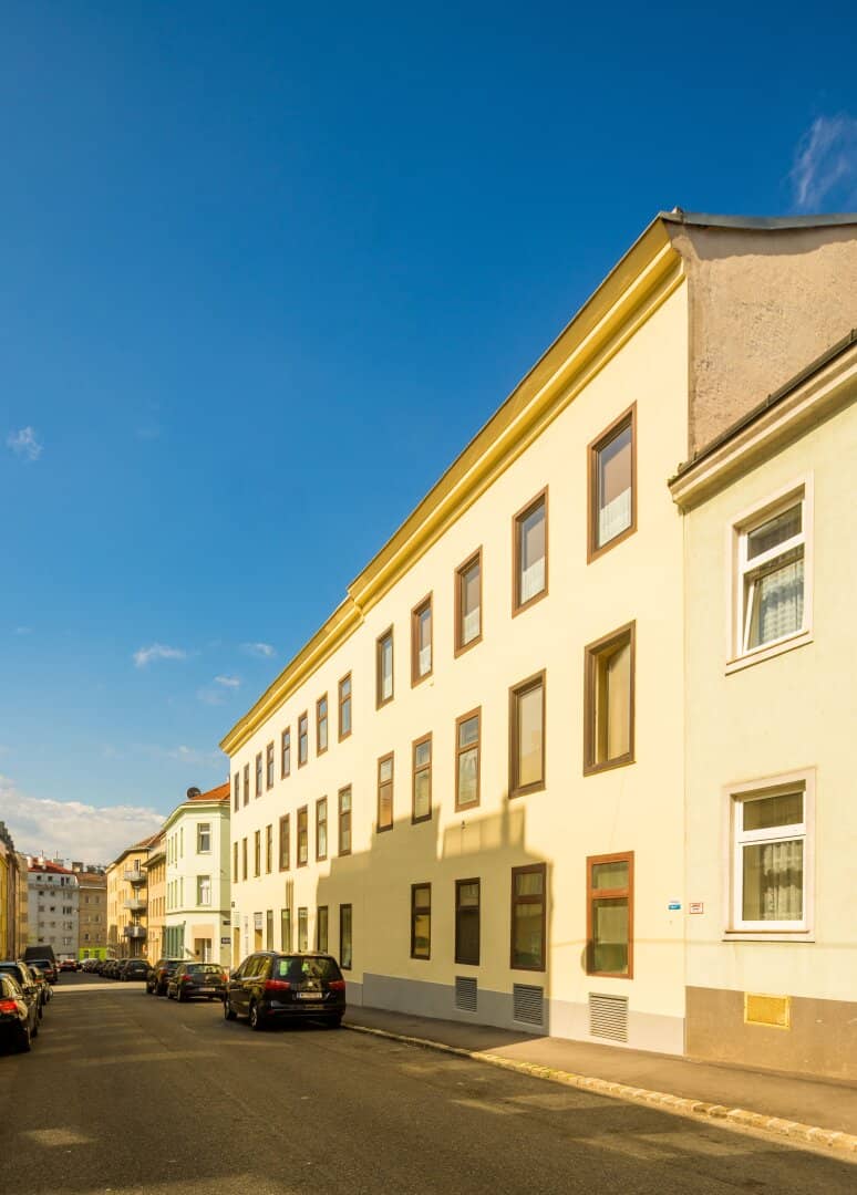 Eckliegenschaft mit Entwicklungsmöglichkeiten in 1120 Wien
