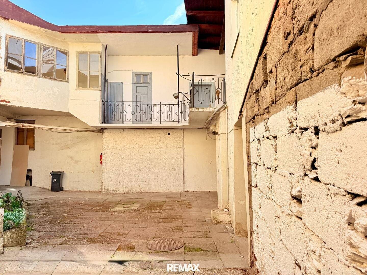 !! NEUER PREIS !! Wohnhaus mit Entwicklungspotenzial