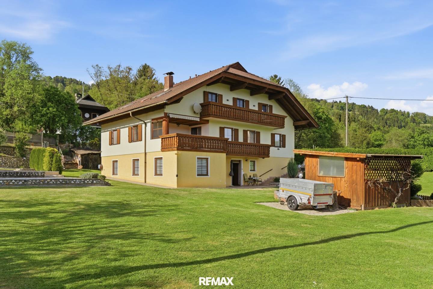 !!NEUER PREIS!! Mehrfamilienhaus mit Garten, Fischteich und viel Platz