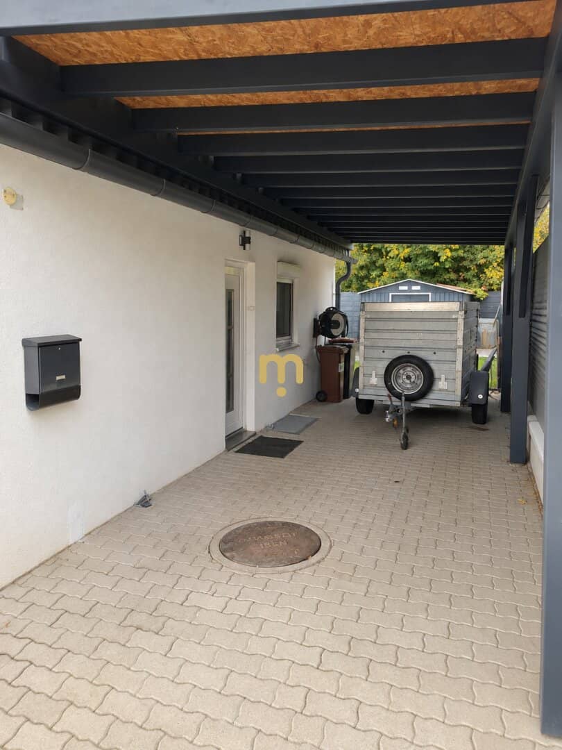 EIGENGRUND | gepflegtes Kleingartenhaus mit 5 Zimmern, Garten & Doppel-Carport in Stockerau