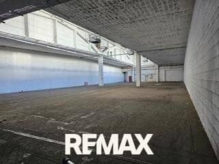 ca. 800 -8.000 m² Lagerhallen zu mieten