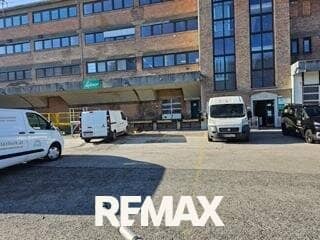 ca. 800 -8.000 m² Lagerhallen zu mieten