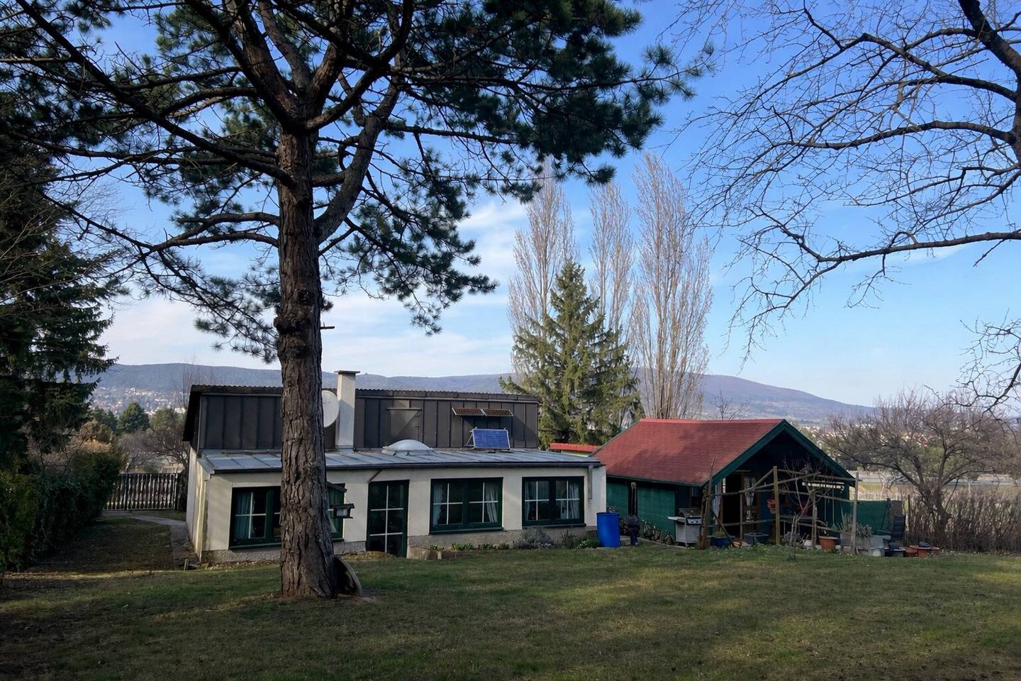 Idyllisches Wochenendhaus mit 1.002 m² in den Weinbergen