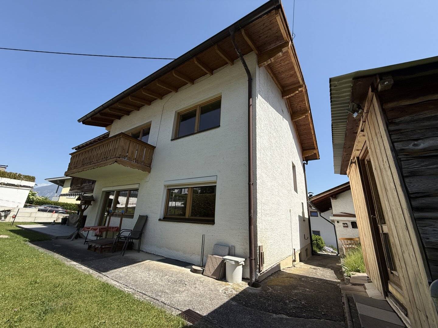 Charmante Doppelhaushälfte in Axams – Familienhaus mit Garten und viel Potenzial