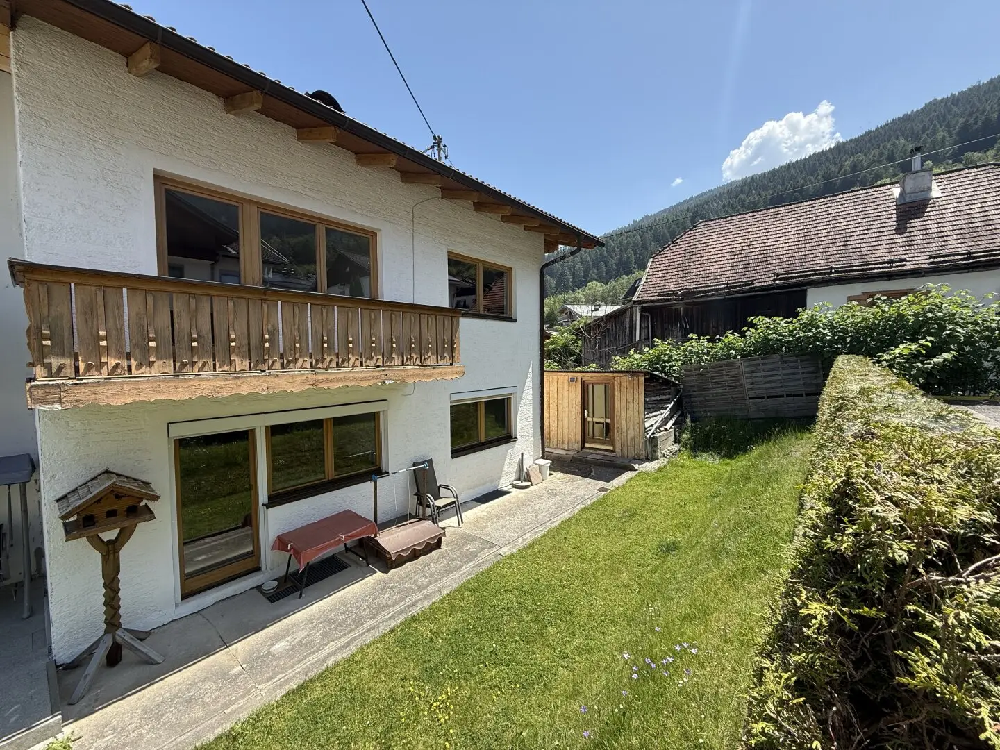 Charmante Doppelhaushälfte in Axams – Familienhaus mit Garten und viel Potenzial