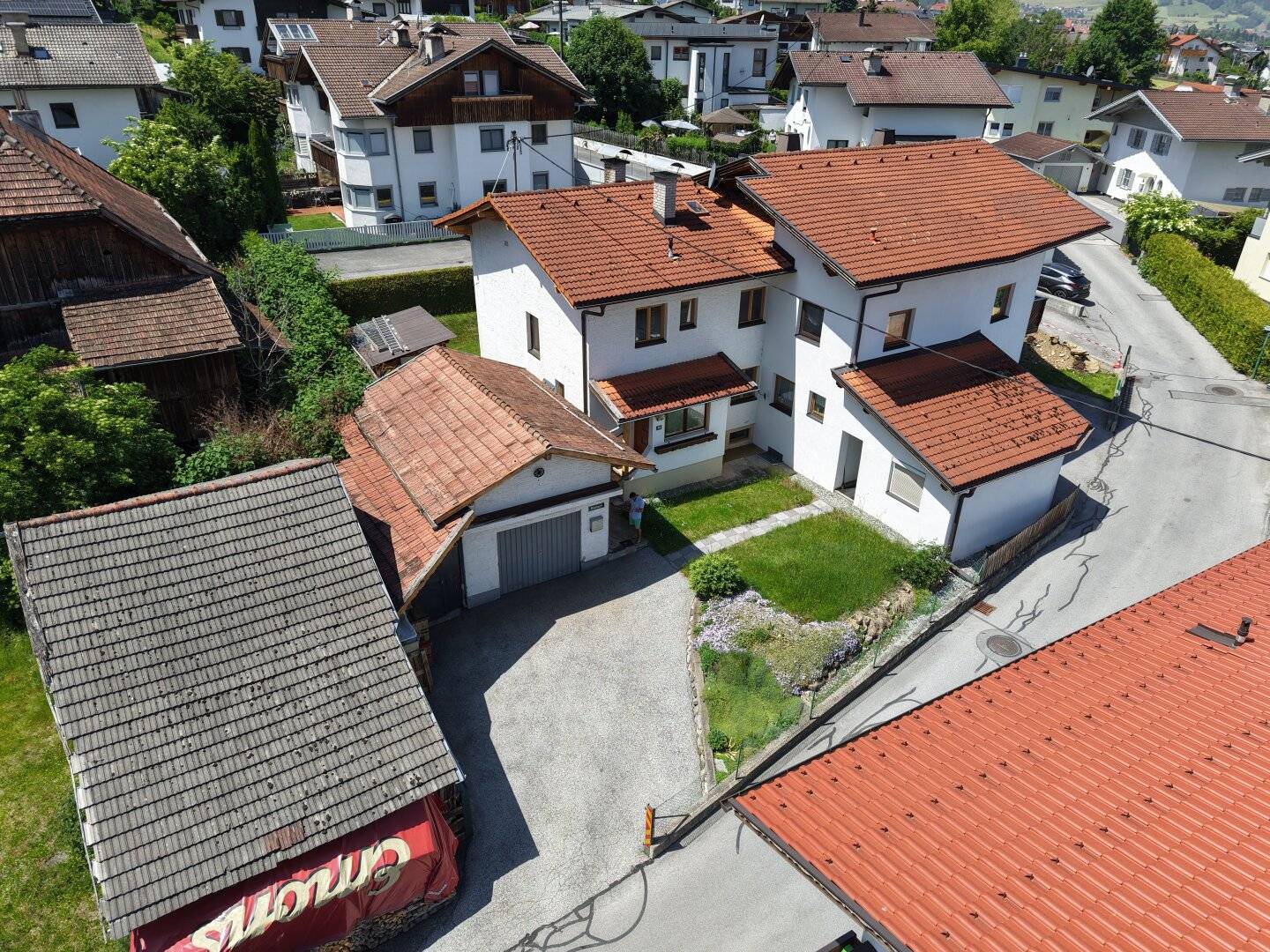 Charmante Doppelhaushälfte in Axams – Familienhaus mit Garten und viel Potenzial