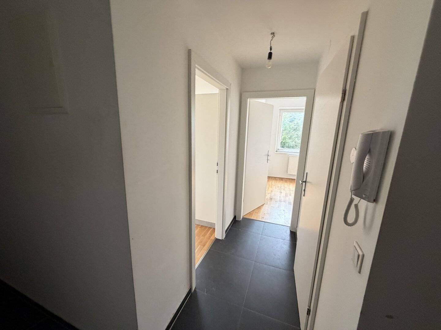 Helle 2-Zimmer-Wohnung in begehrter Lage von Hietzing