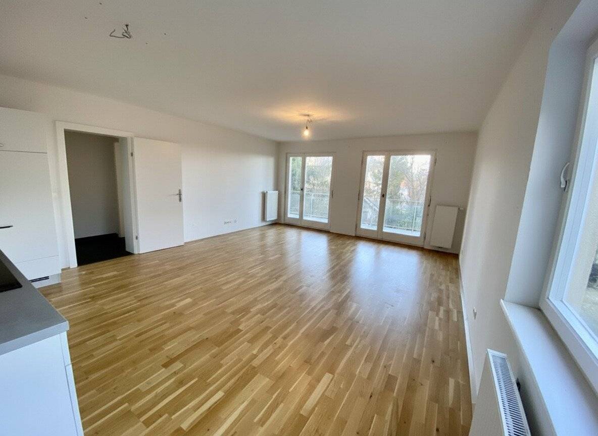 2-Zimmer-Wohnung mit weitläufigem Balkon in absoluter Ruhelage