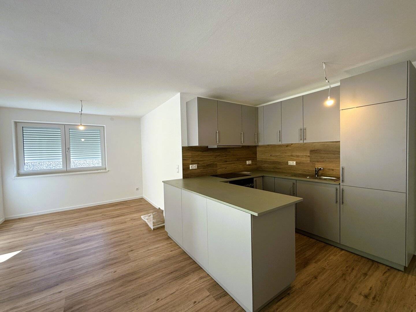 4 Zimmer Gartenwohnung zum Mieten - ca. 85 m² Wohnfläche  - PV Anlage - 2 Stellplätze!