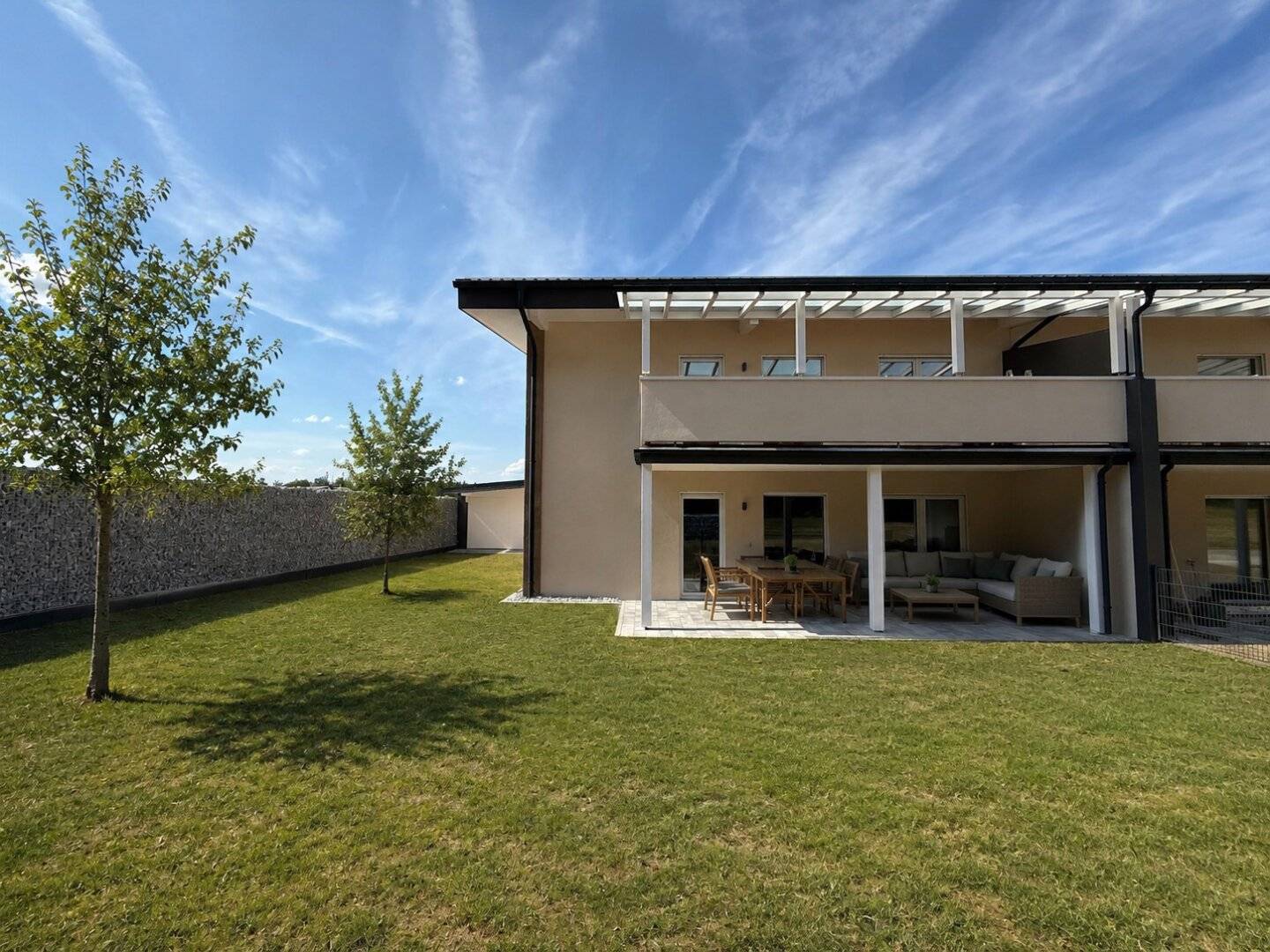 4 Zimmer Gartenwohnung zum Mieten - ca. 85 m² Wohnfläche  - PV Anlage - 2 Stellplätze!