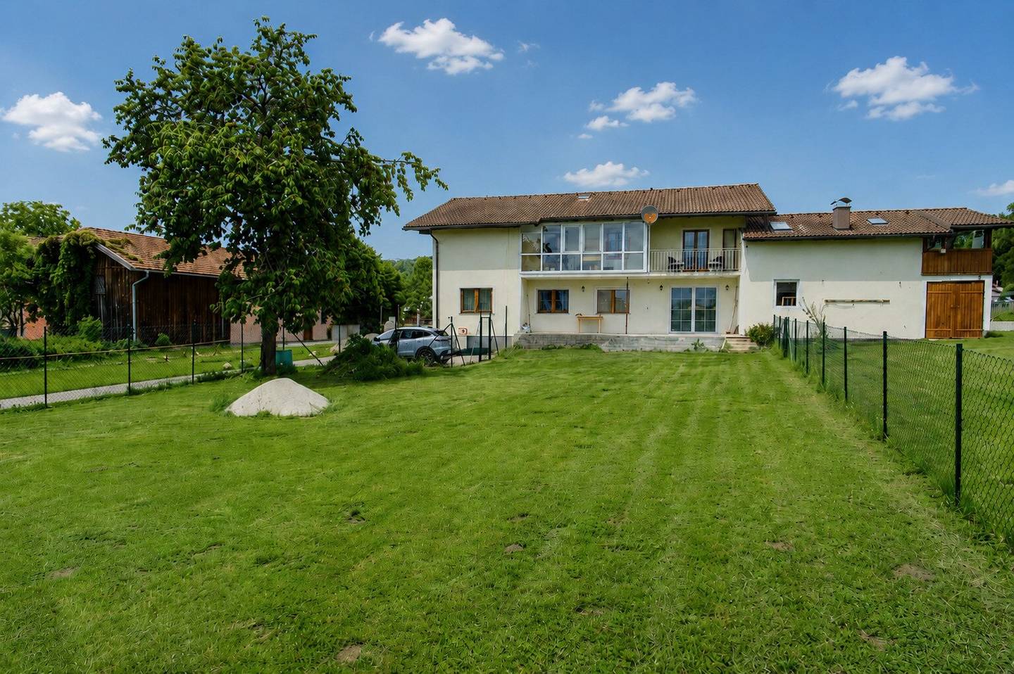 "Attraktiver Preis" Sanierte Gartenwohnung, ca. 130 m² Wohnfläche Garage & Pelletsheizung!