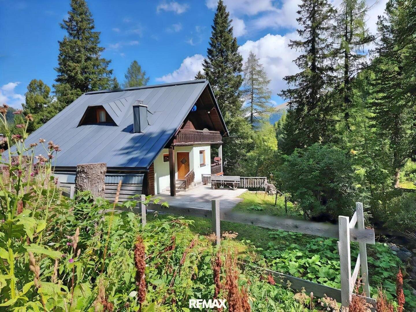 Großzügiges Almhaus in Toplage und alpiner Lebensqualität