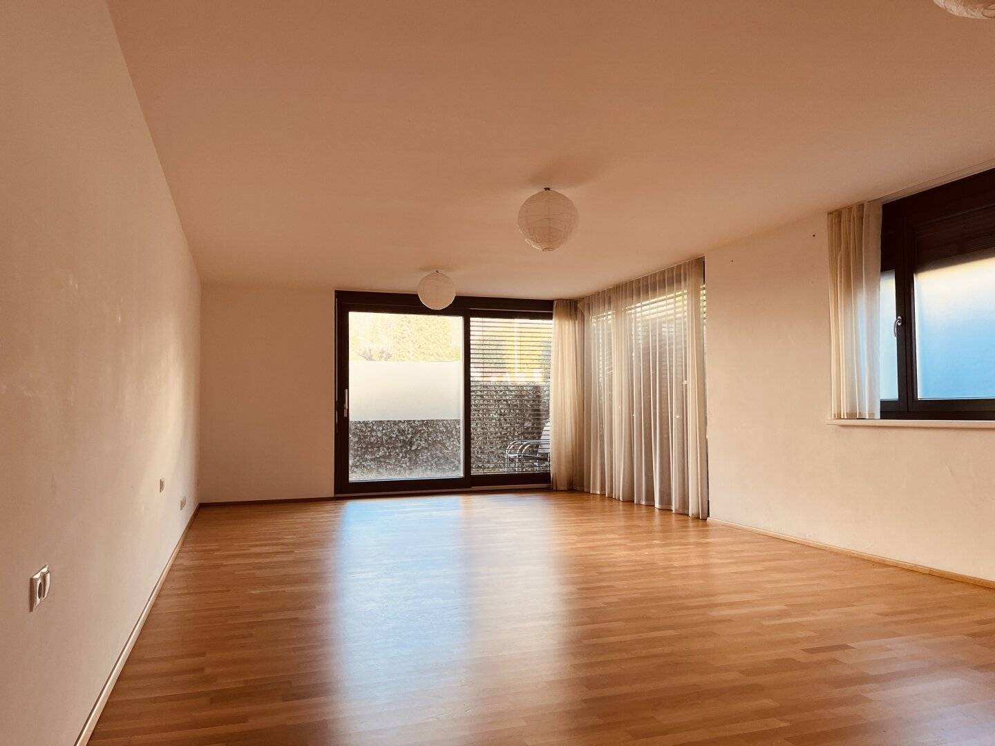 Großzügige Singelwohnung in Bestlage