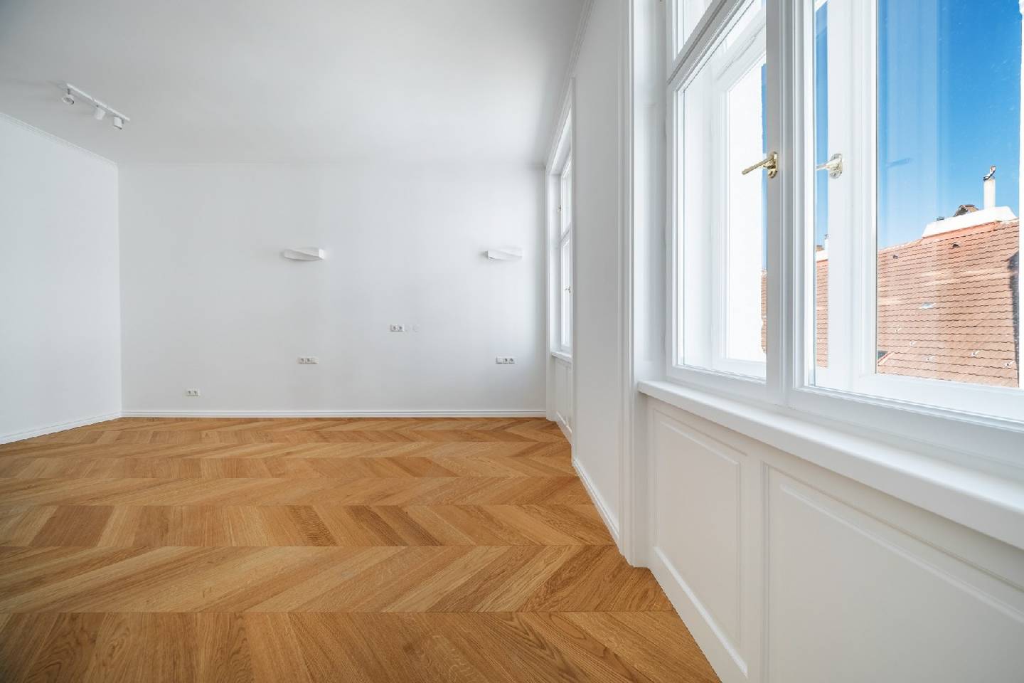 Wohnung Altbaucharme mit Balkon und Dachterrasse