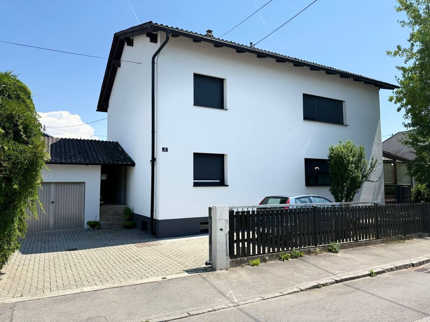 Modernisiertes Ein- bzw. Zweifamilienhaus mit Vollunterkellerung, großzügigem Wintergarten und neuer Wärmepumpe