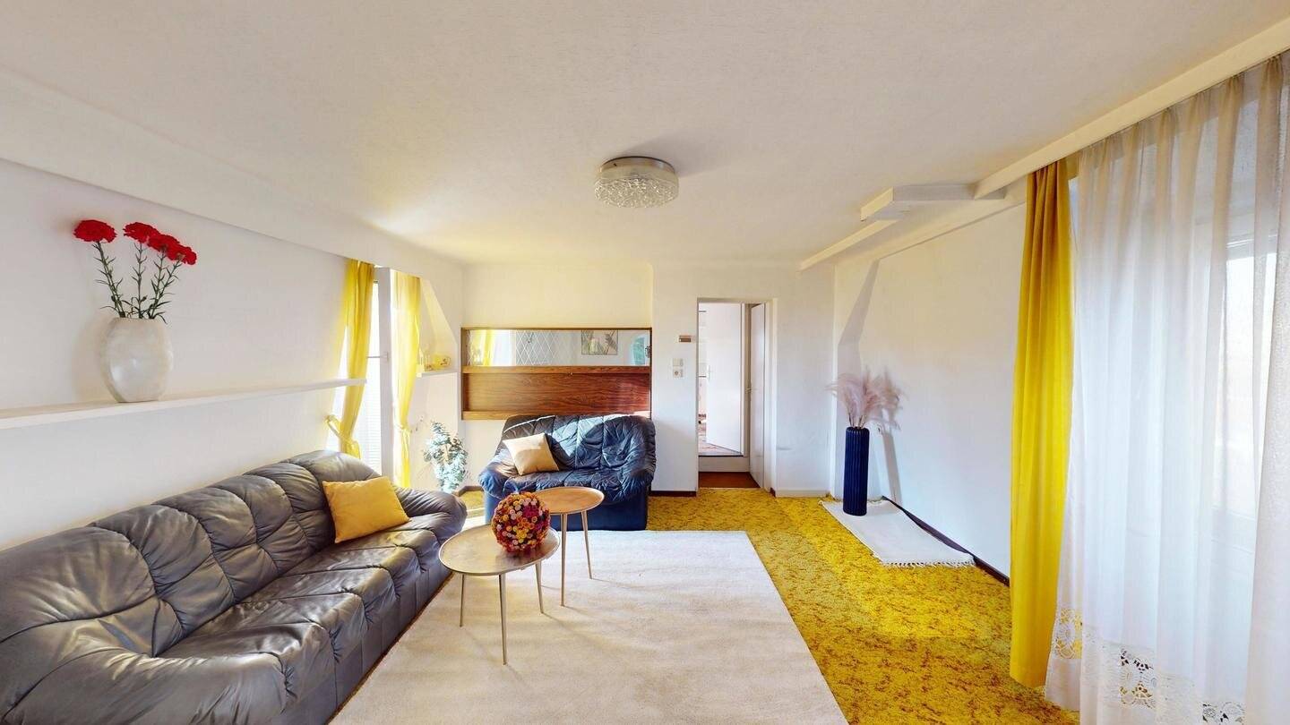 Althaus mit 729 m² Grundstück am Stadtrand – Essling
