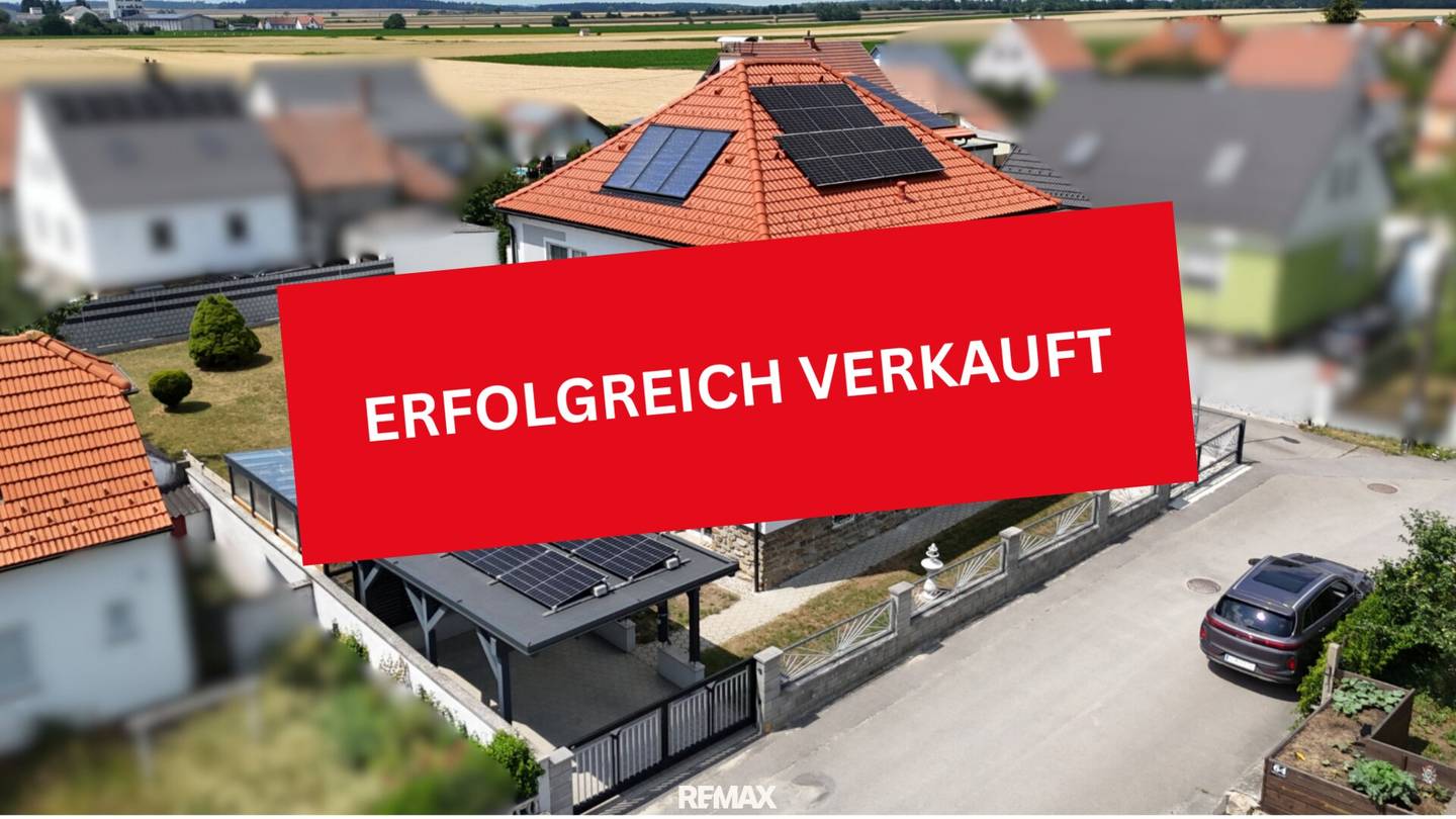 Renoviertes Haus mit Pool, PV + Solar-Anlage