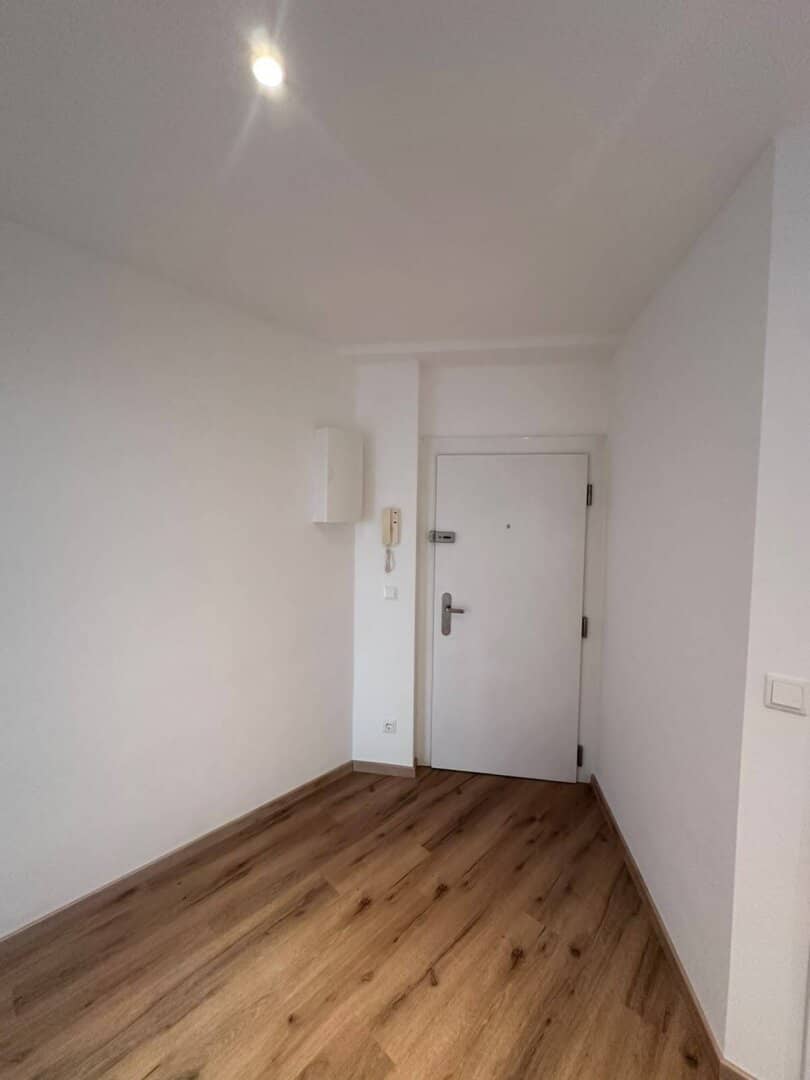Modern renovierte 3-Zimmer-Wohnung mit Fernblick, 78m², 6. Etage in 1100 Wien um 355.000 €