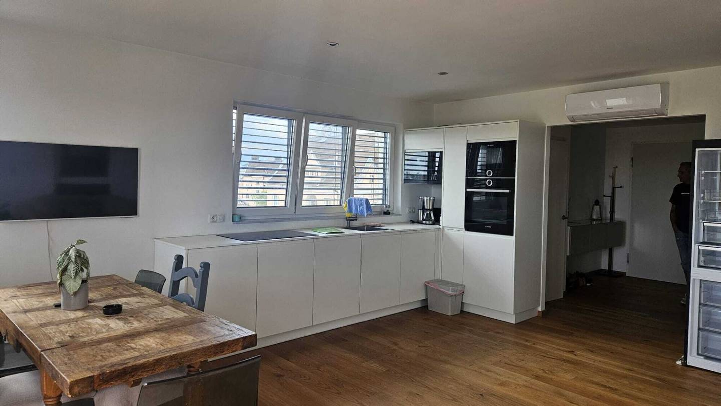 EXKLUSIVES DACHGESCHOSS-APPARTEMENT mit Dachterrasse