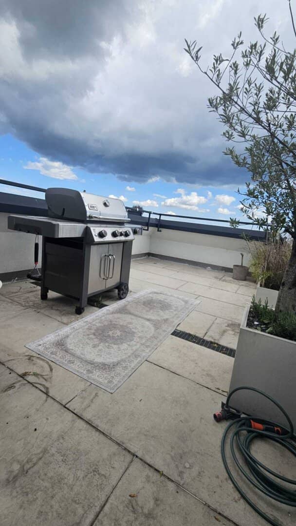 EXKLUSIVES DACHGESCHOSS-APPARTEMENT mit Dachterrasse
