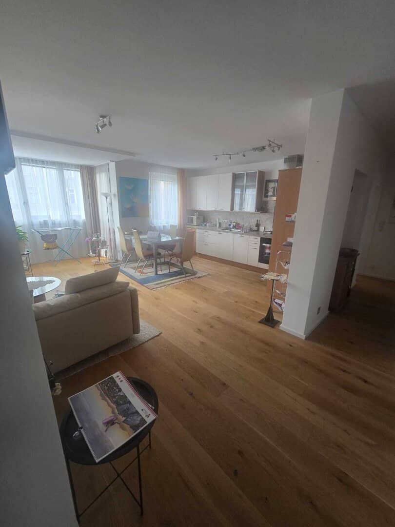 Sanierte 4-Zimmer-Wohnung mit TG-Stellplatz in Wilten – bestehendes Wohnungsgebrauchsrecht