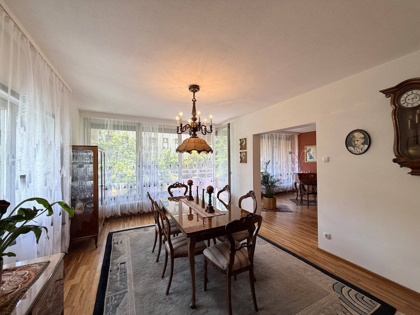 Kaisermühlen | 122 m² Wohntraum mit Terrasse, 2 Balkonen, Schrankraum & Tiefgarage