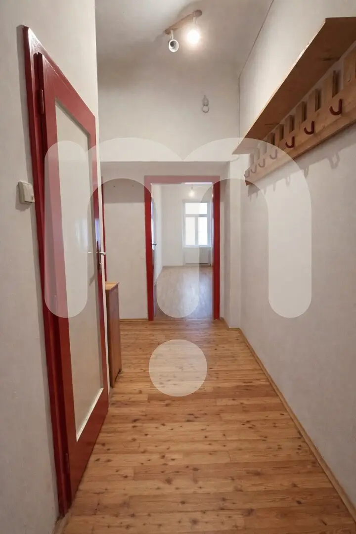 Helle 2-Zimmer-Wohnung im 3. OG (letzter Stock) nahe Donaukanal – 1030 Wien