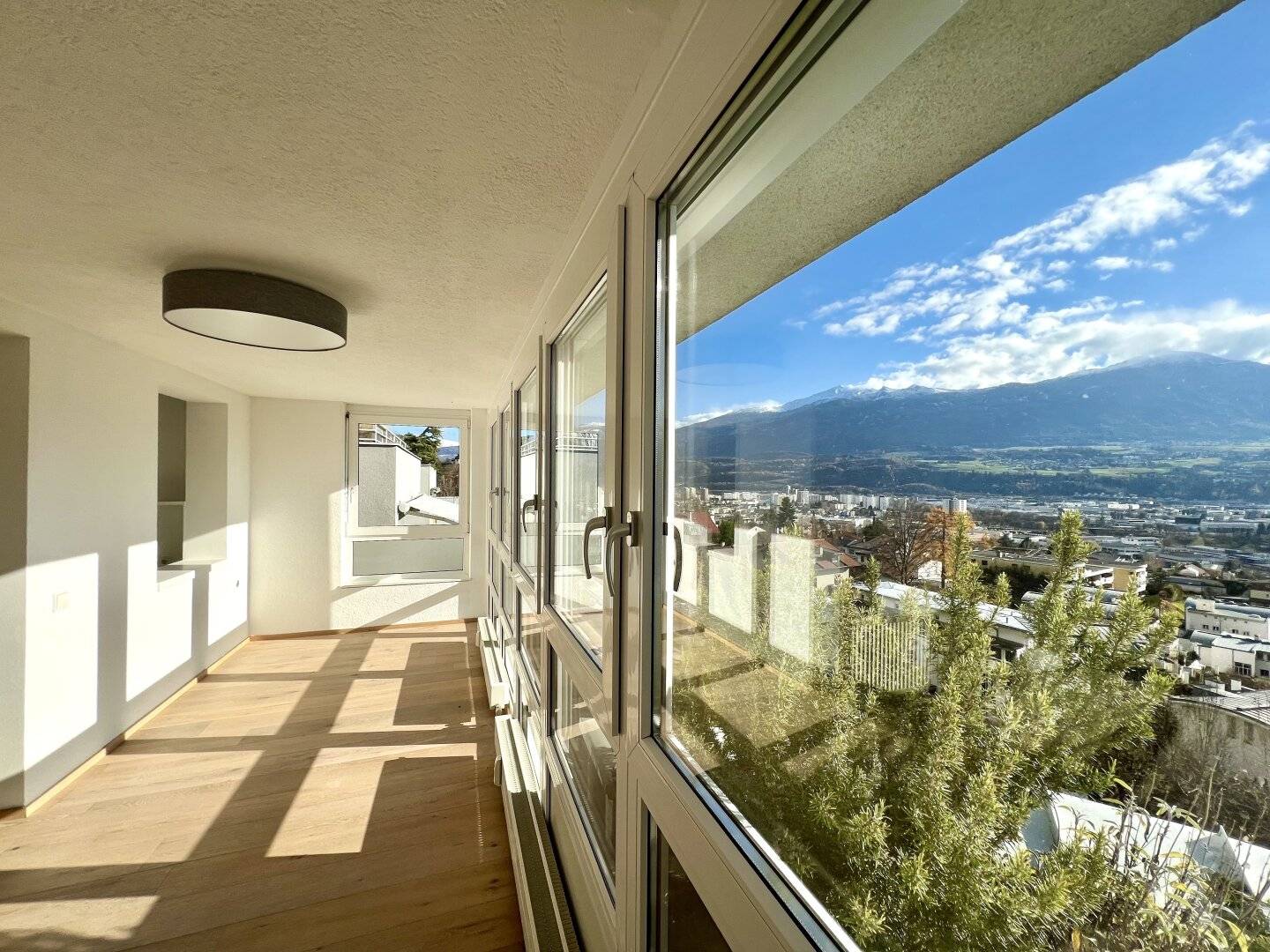 Rarität in Arzl: Hochwertige Wohnung mit beeindruckendem Weitblick über Innsbruck