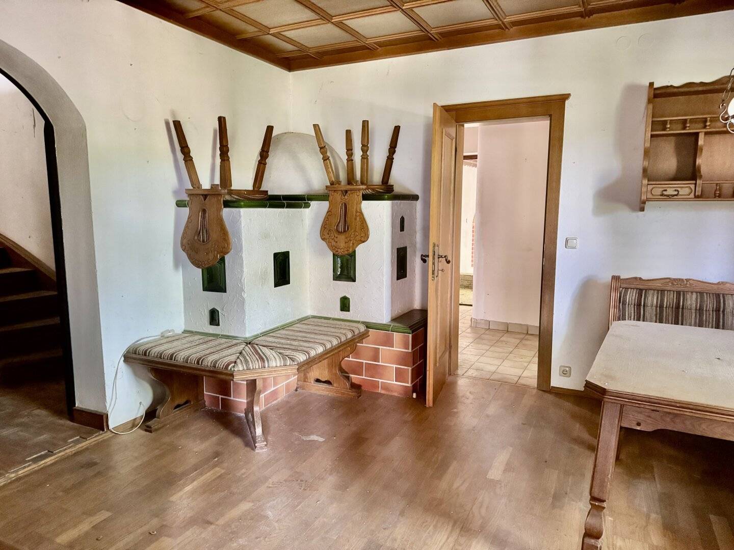 Ein Zuhause mit Raum für große Pläne: Großzügiges Wohnhaus auf ca. 1.419 m² Grundstück mit Wintergarten, Garten, Garage und vielseitigem Potenzial für Familie, Homeoffice und neue Wohnideen