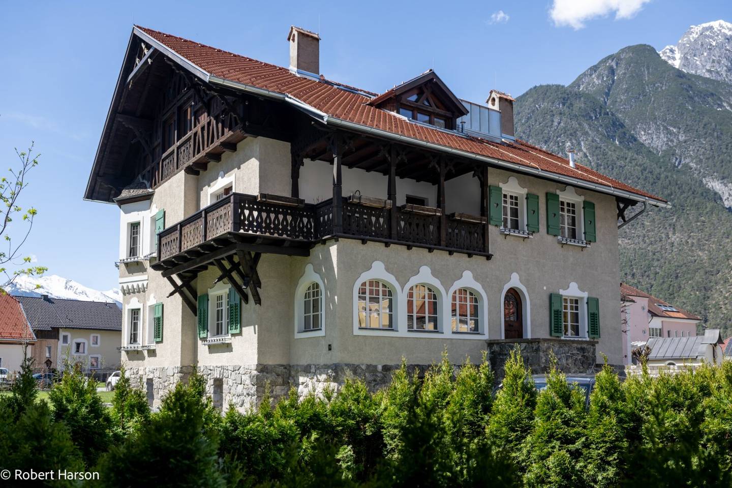 Eine Stube von 1910. Ein Zuhause für heute. | Villa Haueis, Zams, TOP 02 | 4-Zi.-Wohnung, ideal auch für Büro oder Kanzlei