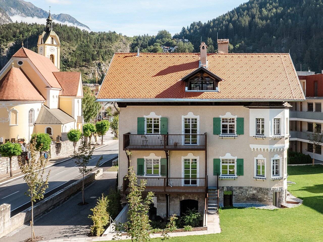 Modernes Gewölbestudio mit Terrasse in der Villa Haueis | TOP 01, 3 Zimmer Einheit im Zentrum von Zams Tirol