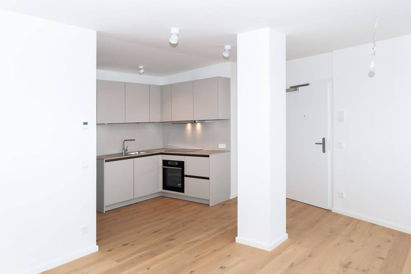 Wohnung im  Dachgeschoß mit unverbaubarem Seeblick - Top 6