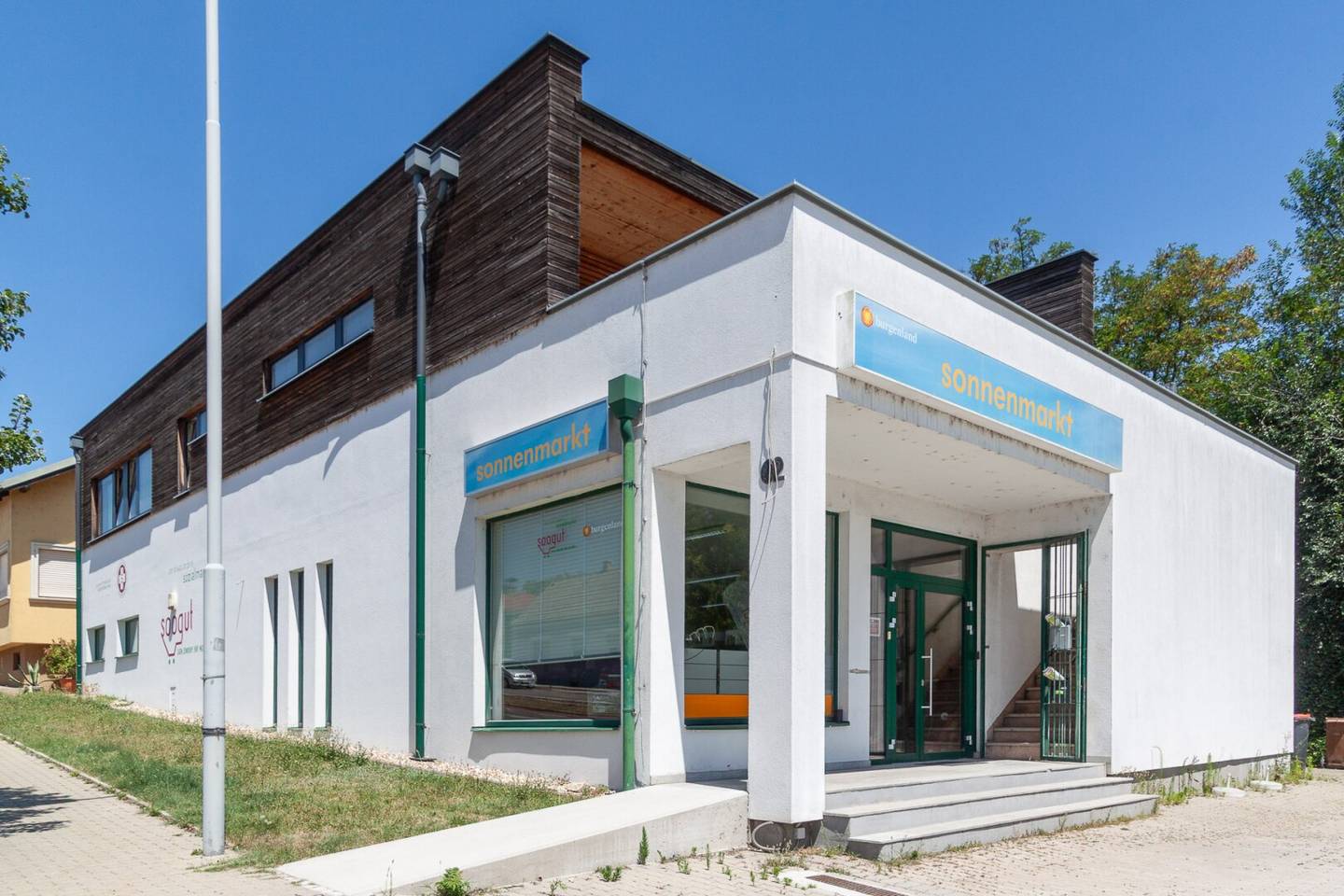 Anlageobjekt mit Geschäftslokal und 2 Mietwohnungen auf der Wienerstraße in Neusiedl am See