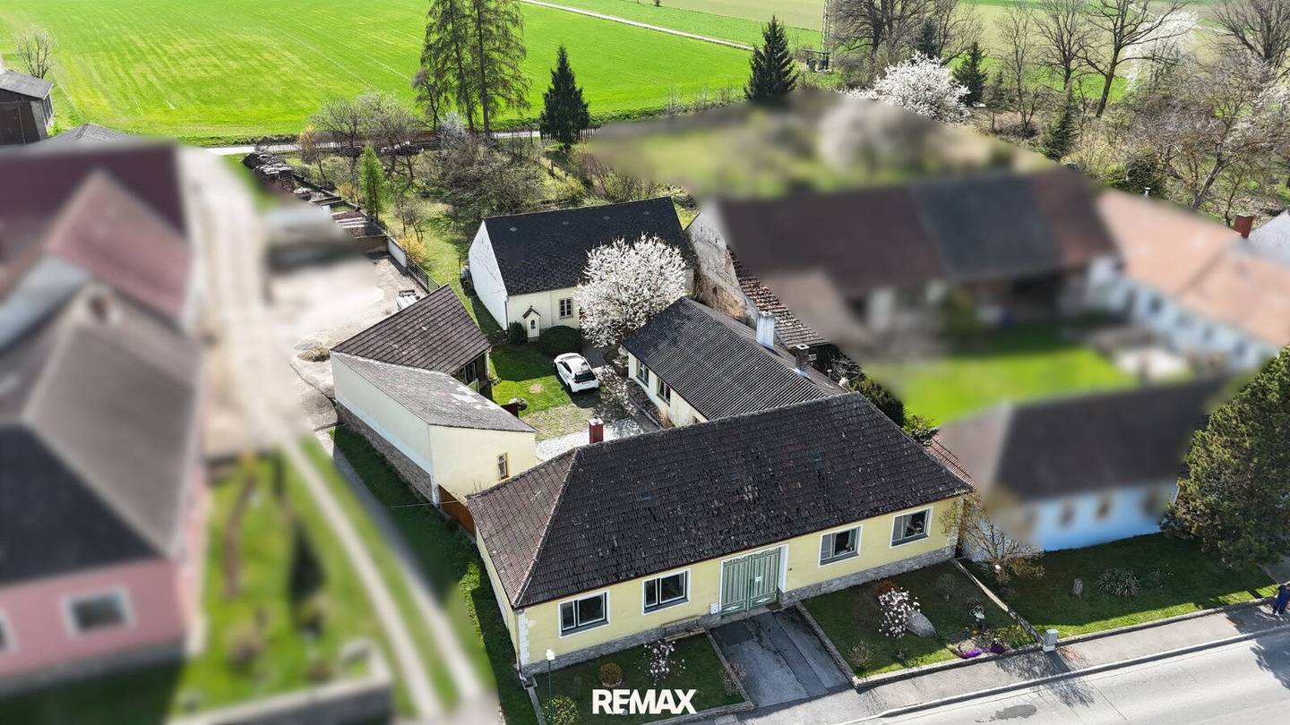 Bauernhaus uneinsehbarem Innenhof und Garten