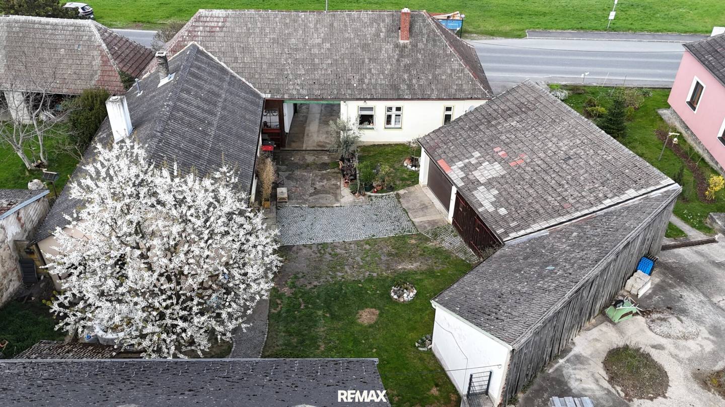 Bauernhaus uneinsehbarem Innenhof und Garten