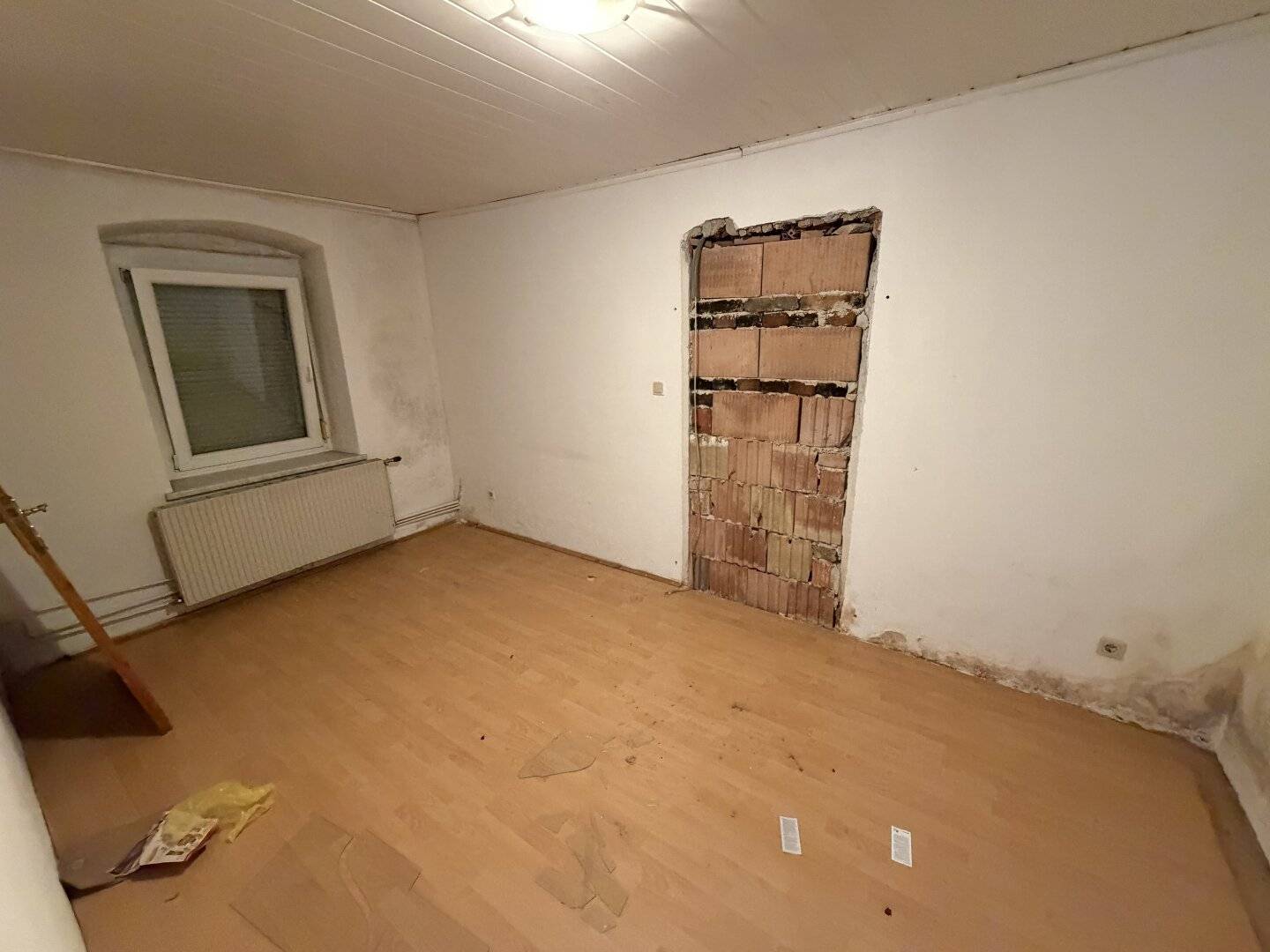 Rendite - Objekt mit 4 Wohnungen + Geschäftslokal in Eggendorf zu kaufen