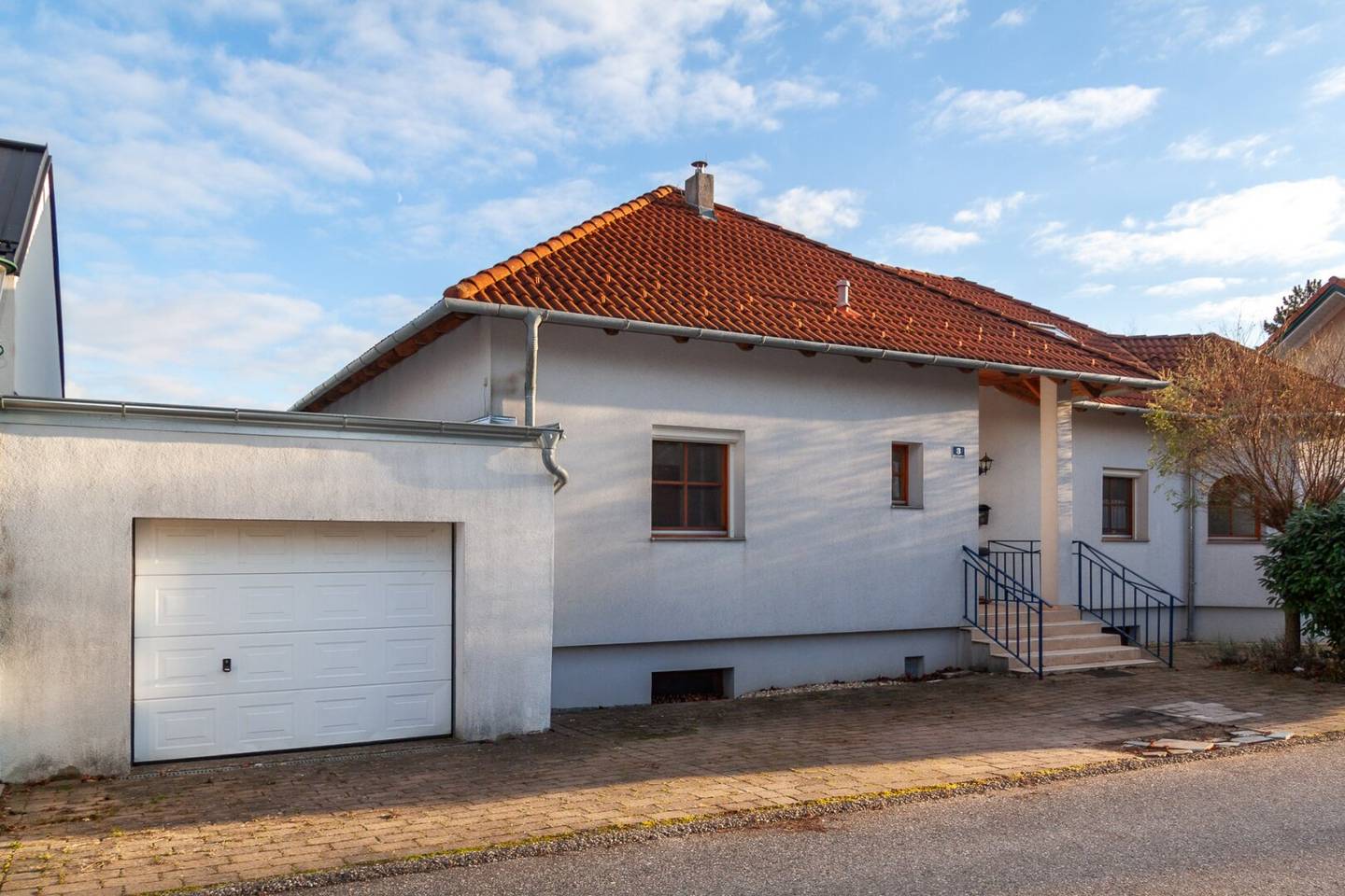 Familienfreundliches Wohnhaus am Ortsrand von Breitenbrunn