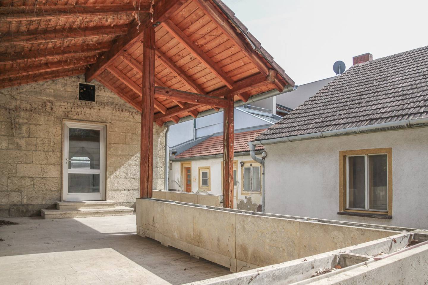 Sanierungsbedürftiges Wohnhaus im Zentrum von Mannersdorf