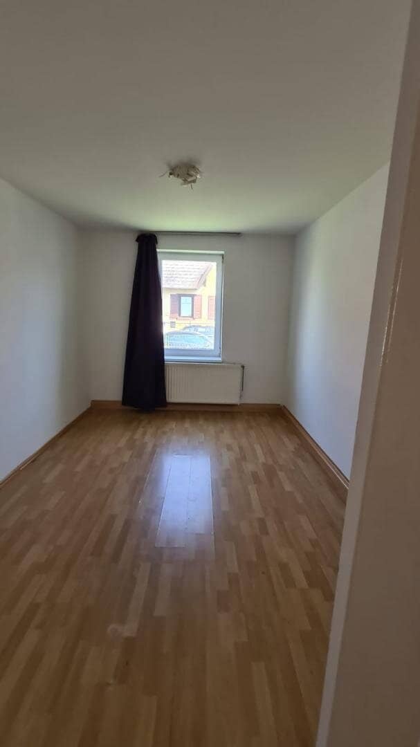 aufgeschlossenes Baugrundstück mit einem kleinen Haus (68m²) in Guntramsdorf zu verkaufen *6 Wohneinheiten möglich*
