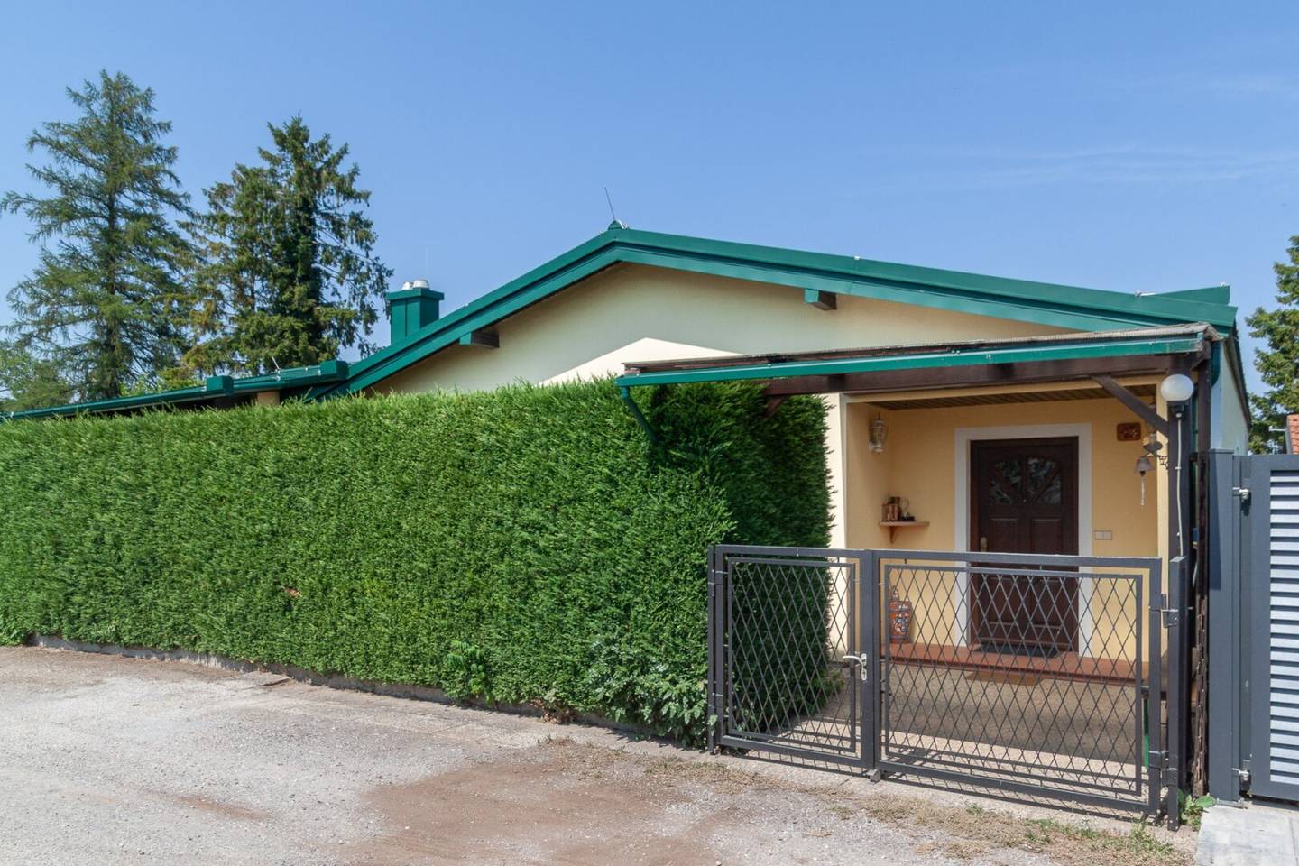 Bungalow mit Garten auf Eigengrund in St. Andrä am Zicksee