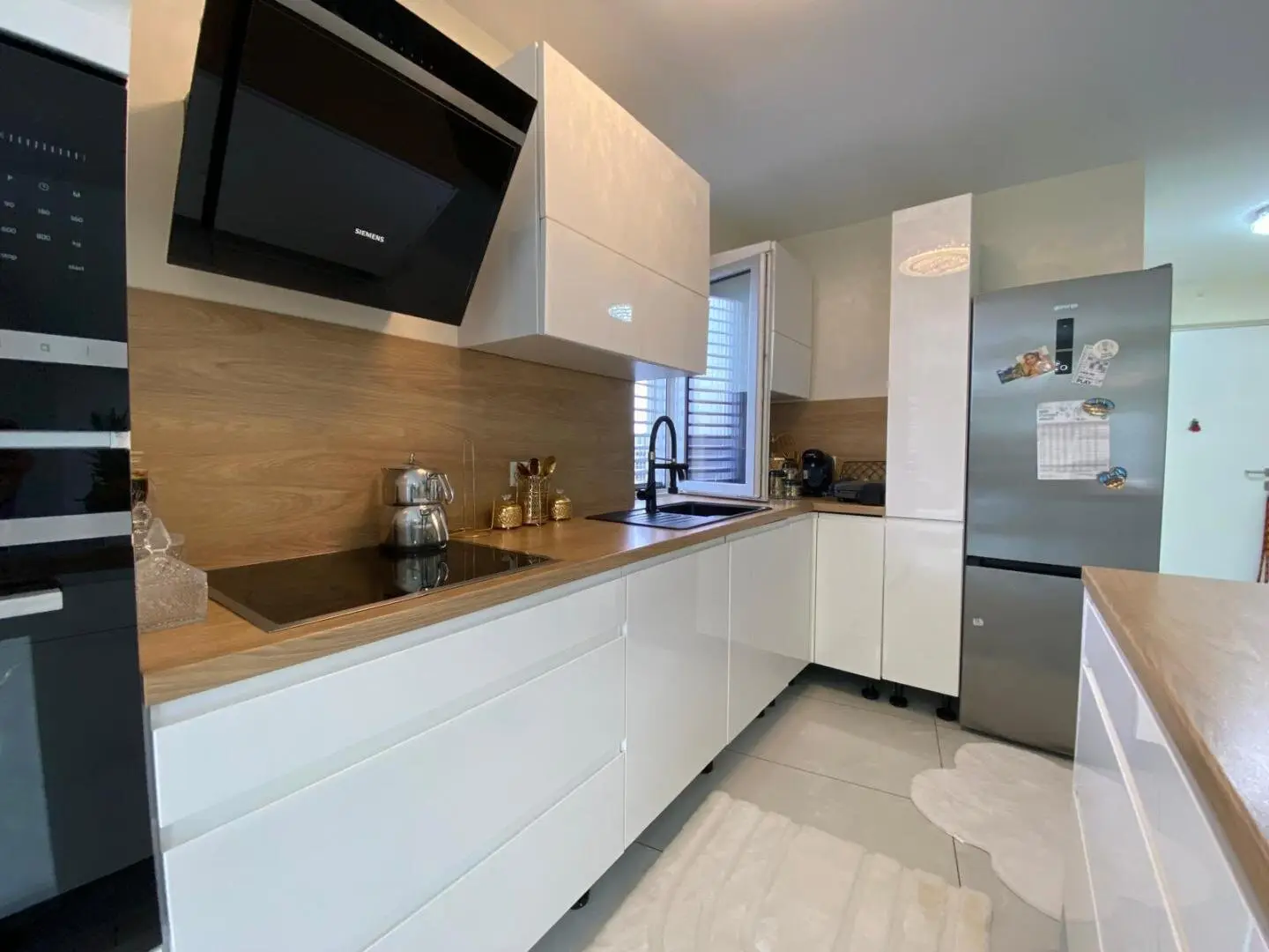 modernes Einfamilienhaus in 1100 Wien zu verkaufen *Dachterrasse + Keller vorhanden*