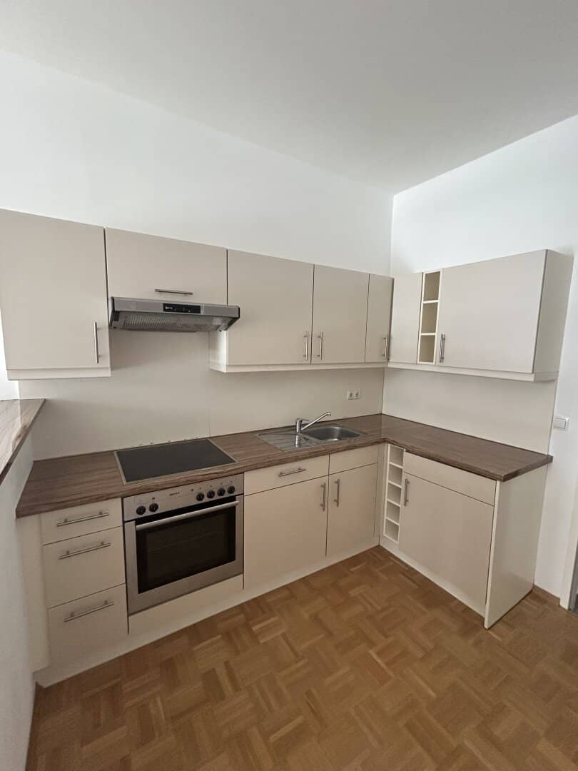 Großzügiges 3-Zimmer-Raumwunder mit Balkon: Wohnen am Puls von Graz-Lend/Gries!