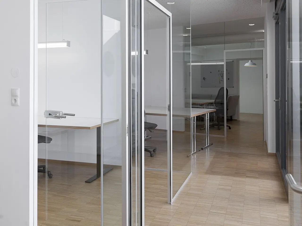 Charakterstarke Gewerbefläche Altbau trifft Neubau | TOP 02, 6 Zimmer-Büro- und Gastroeinheit in der Alten Sparkasse im Zentrum von Imst Tirol