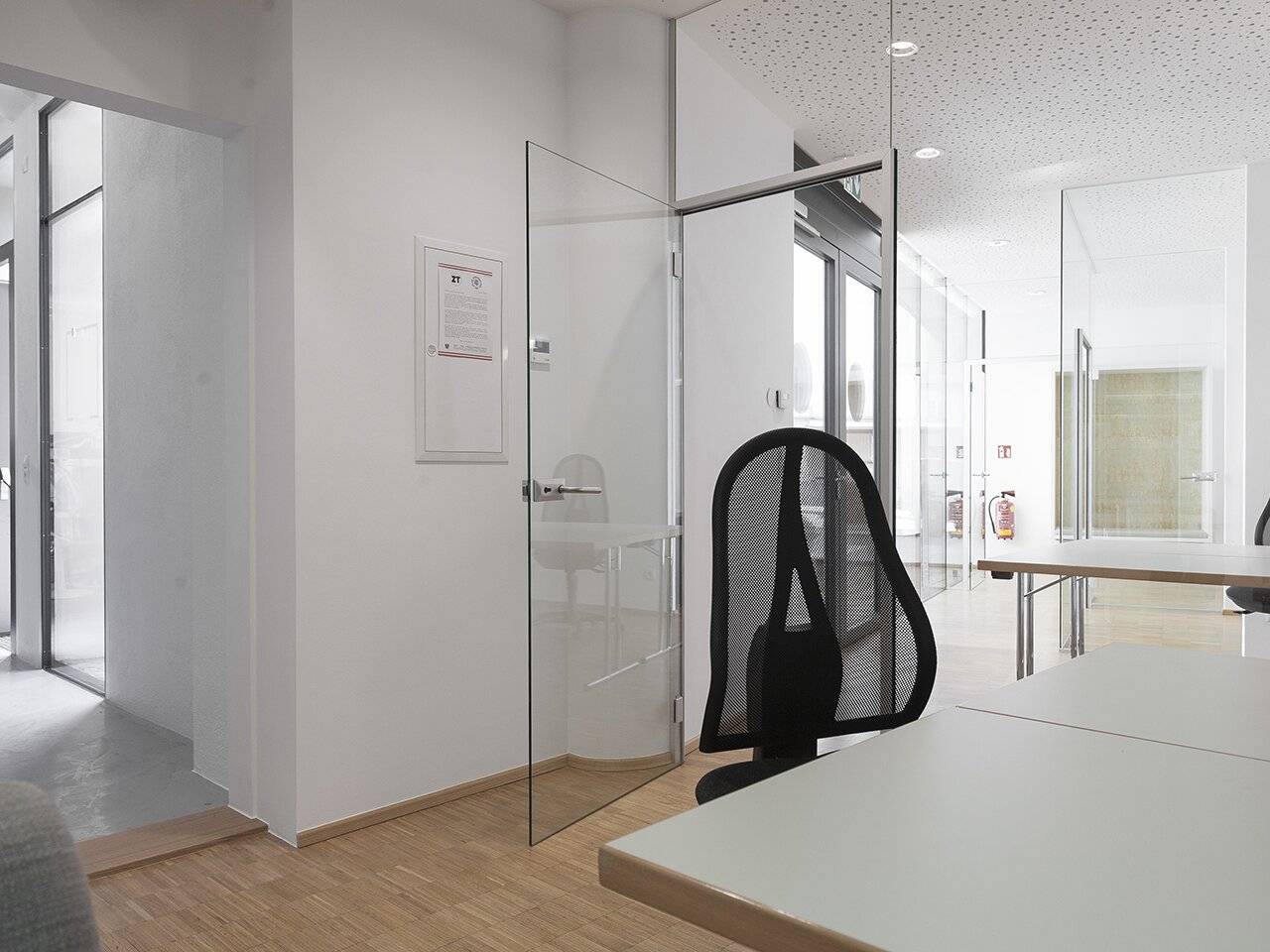 Charakterstarke Gewerbefläche Altbau trifft Neubau | TOP 02, 6 Zimmer-Büro- und Gastroeinheit in der Alten Sparkasse im Zentrum von Imst Tirol