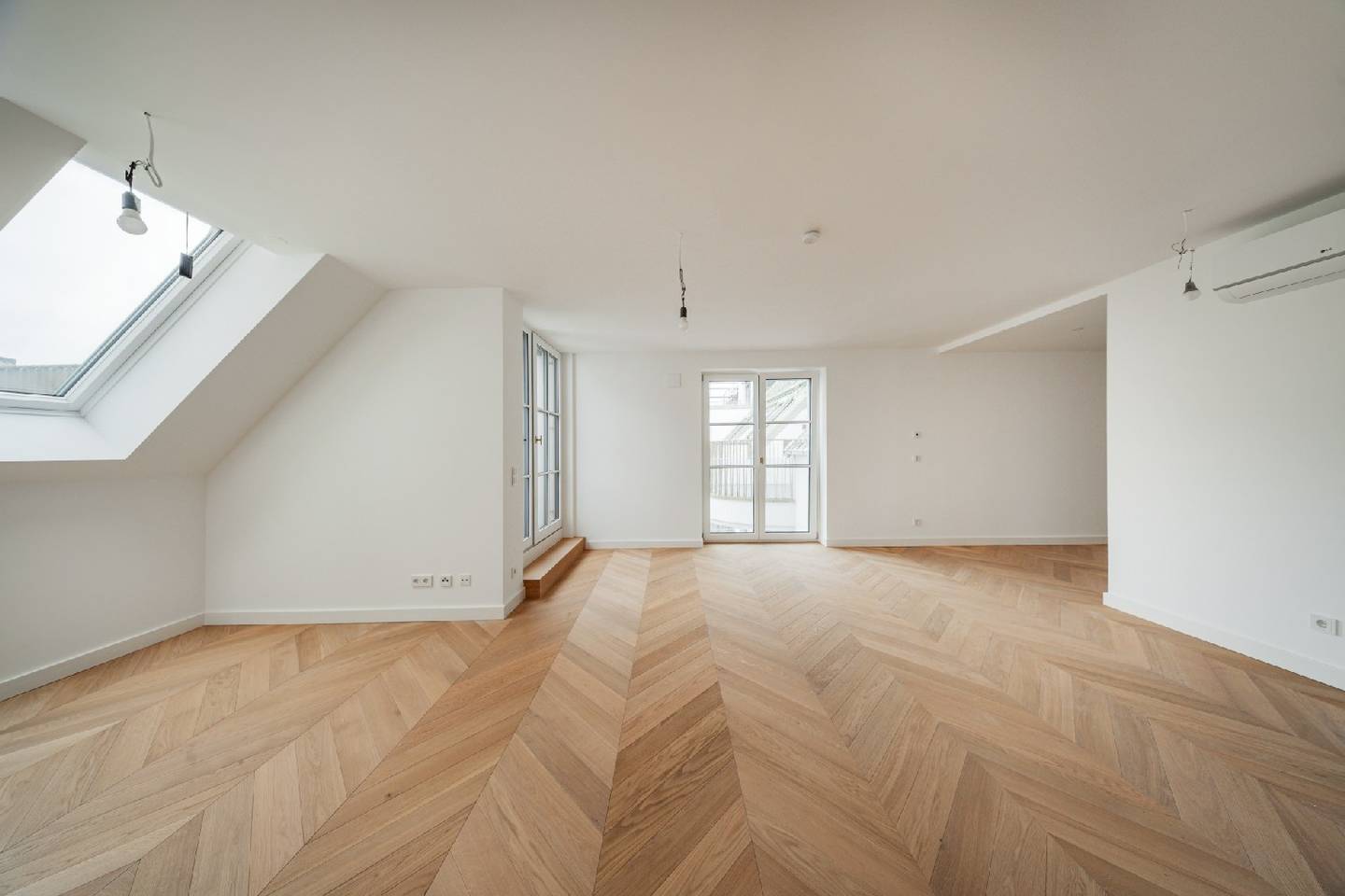 Exklusive 2-Zimmer-Wohnung mit großer Terrasse im Naschmarkt, Wien