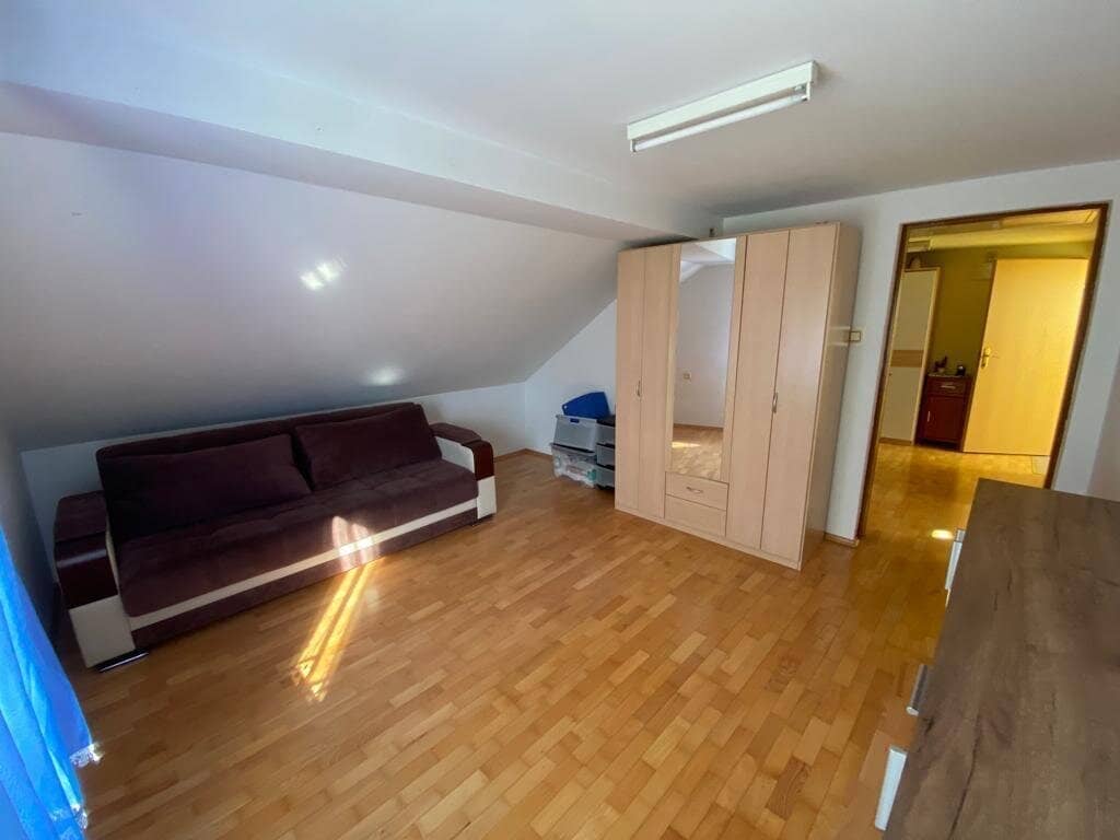 Einfamilienhaus mit 7 Zimmer in Wiener Neustadt zu verkaufen