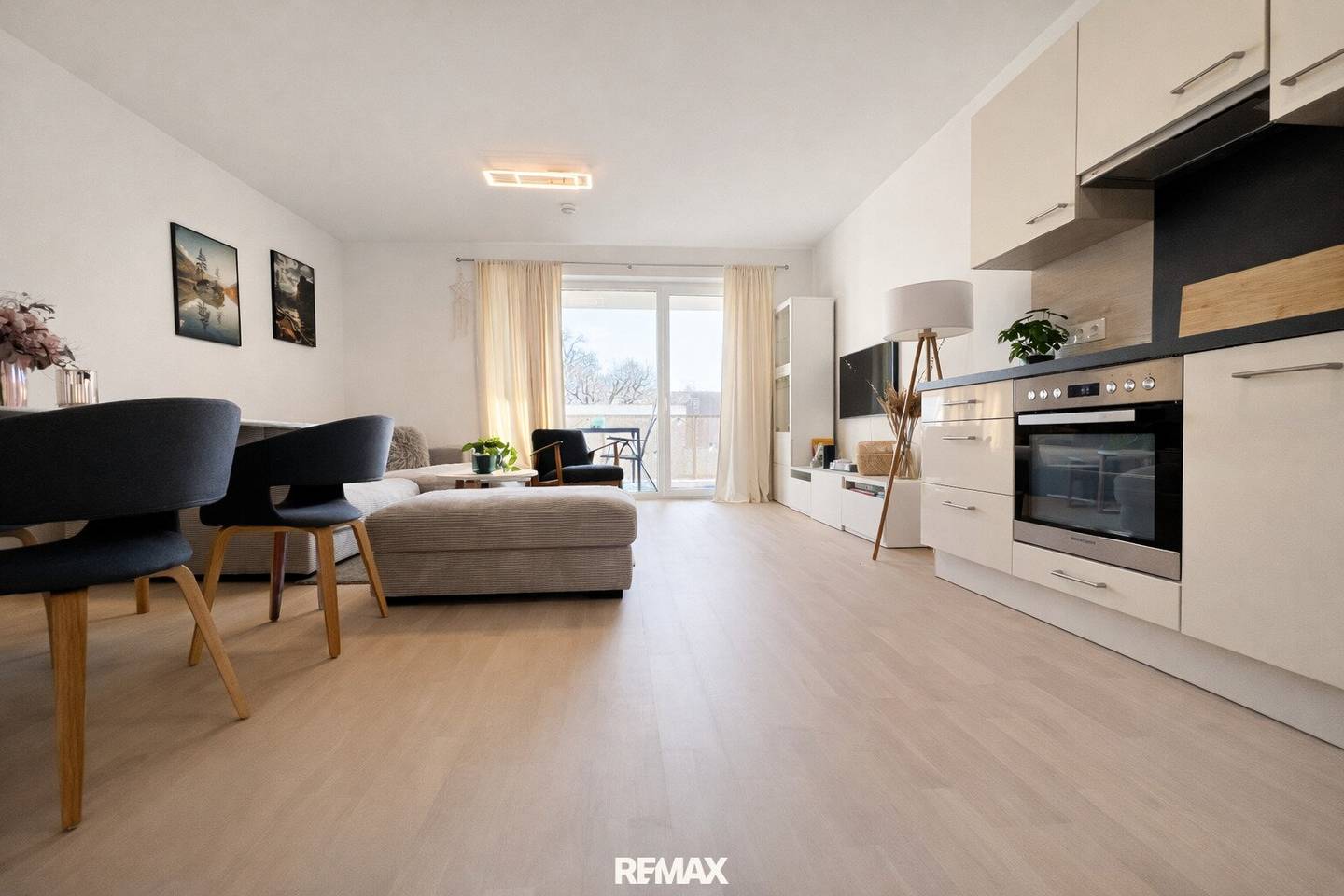 Exklusives Wohngefühl in Bestlage – Neuwertige 3-Zimmer-Wohnung mit Südbalkon